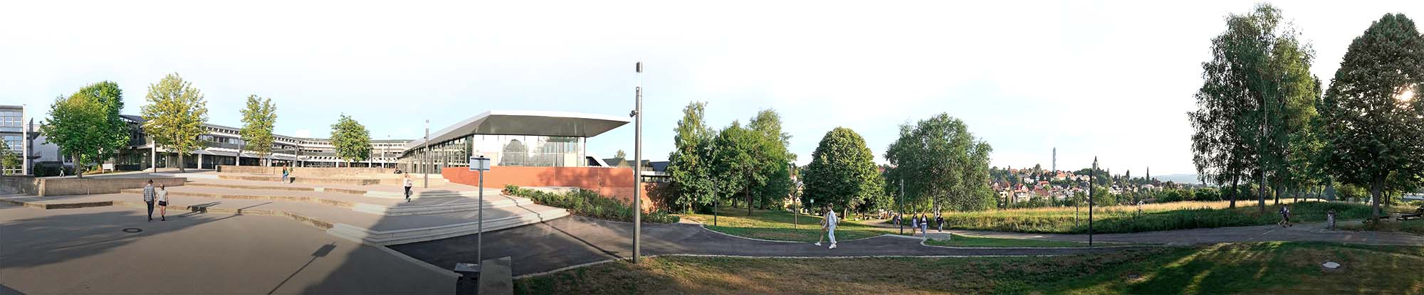 Schulgebäude und Rottweil Panorama